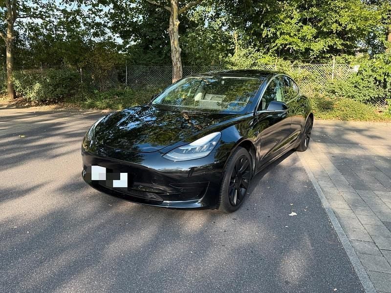 Schwarz Gebraucht 2019 Tesla Model 3 Standard Range Plus Limousine | 18.990 € (Fairer Preis) - Bild 1/4