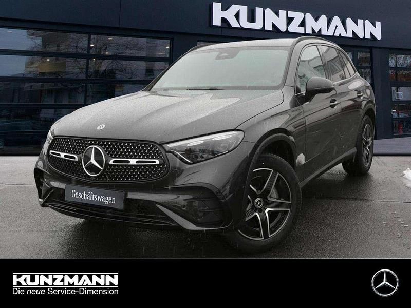 Gebraucht Mercedes GLC220 AMG 197 PS (144 kW) 2026 Polarweiß SUV