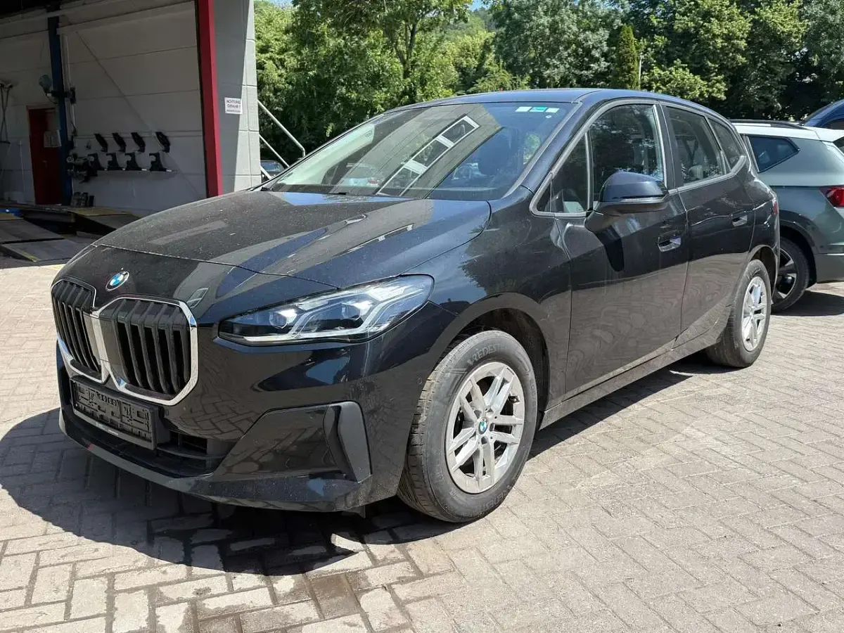 Gebraucht BMW 220 170 PS (125 kW) 2023 Black sapphire metallic Coupé
