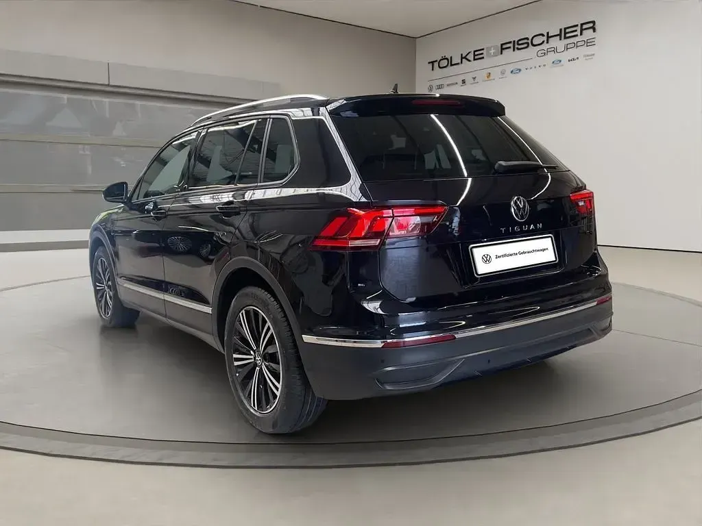 Gebraucht VW Tiguan Active 150 PS (110 kW) 2021 Schwarz SUV
