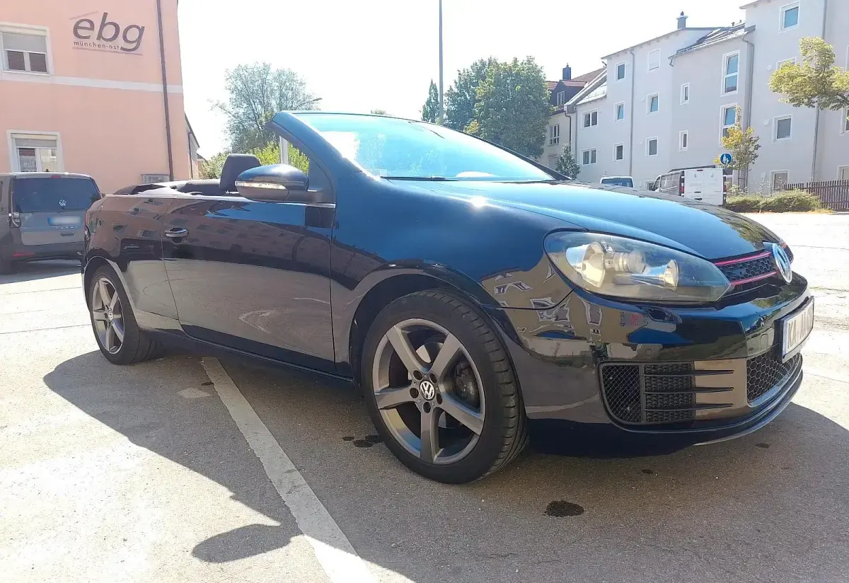 Gebraucht VW Golf Cabriolet 105 PS (77 kW) 2012 Schwarz Cabrio