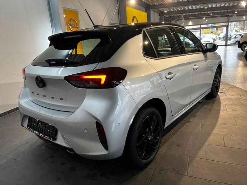 Gebraucht Opel Corsa 101 PS (74 kW) 2024 Kristall silber (metallic) Limousine