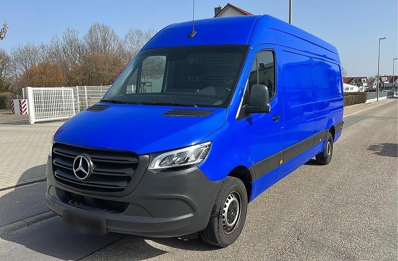 Gebraucht Mercedes Sprinter 150 PS (110 kW) 2022 Blau Van