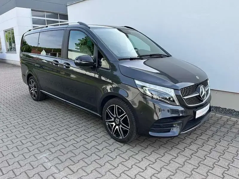 Gebraucht Mercedes V300 Avantgarde Edition 237 PS (174 kW) 2022 Graphitgrau Van / Kleinbus