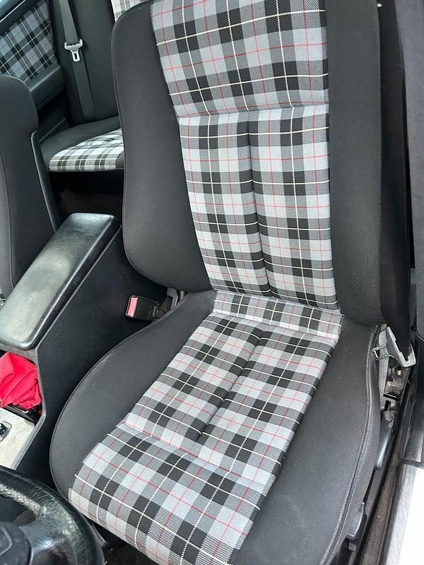 Silber Gebraucht 1997 Mercedes C280 Sportline Limousine | 3.490 € (Superpreis) - Bild 1/4