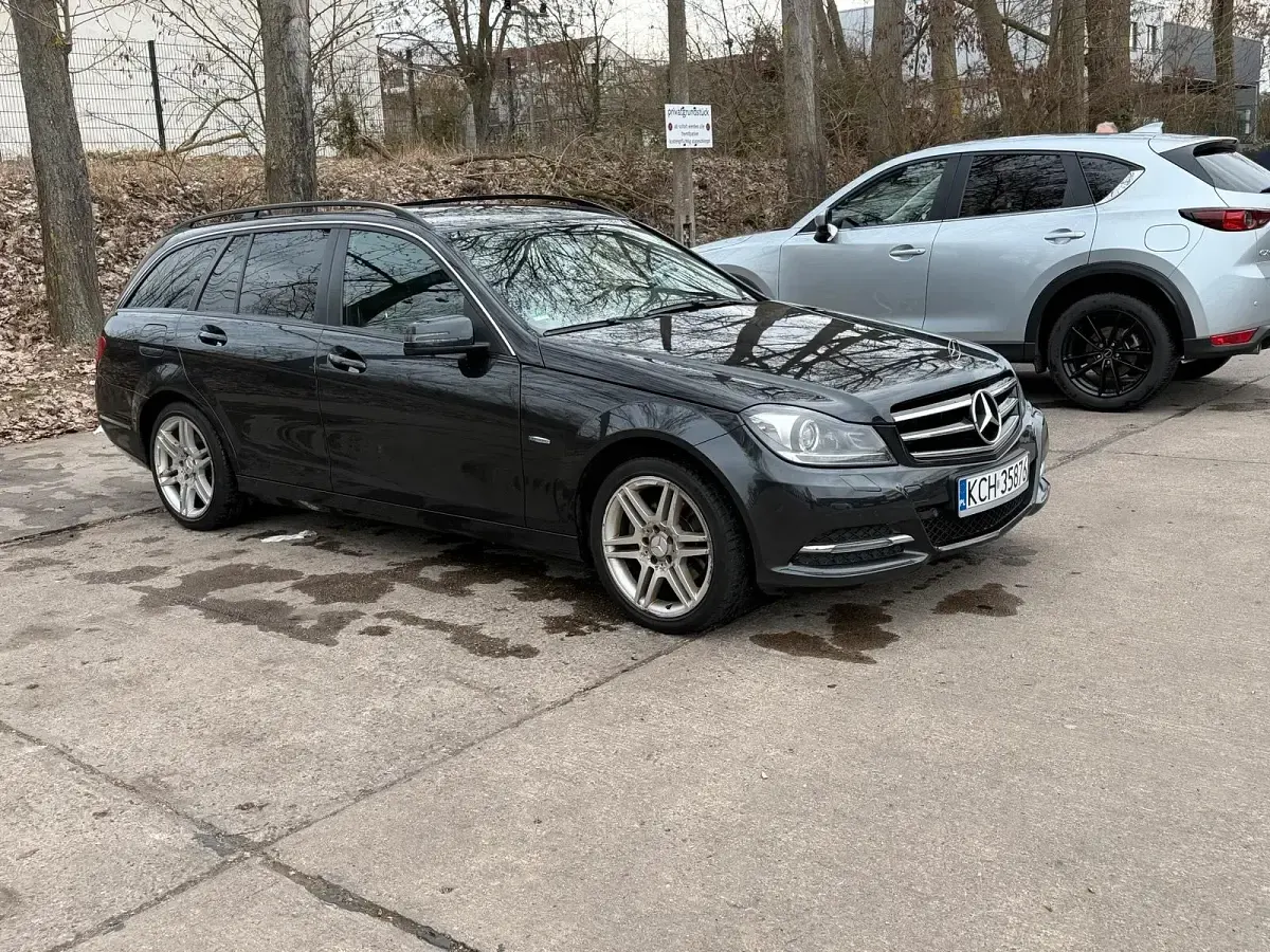 Gebraucht Mercedes C220 170 PS (125 kW) 2012 Schwarz Kombi