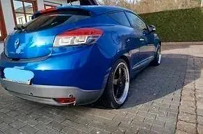 Gebraucht Renault Mégane Coupé Bose Edition 131 PS (96 kW) 2011 Blau Coupé