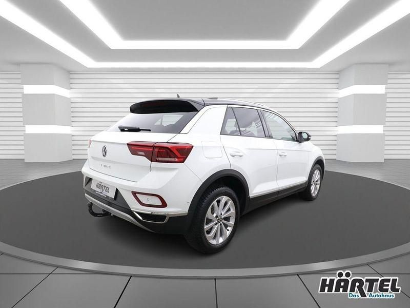 Gebraucht VW T-Roc Style 150 PS (110 kW) 2024 Pure white, solid SUV