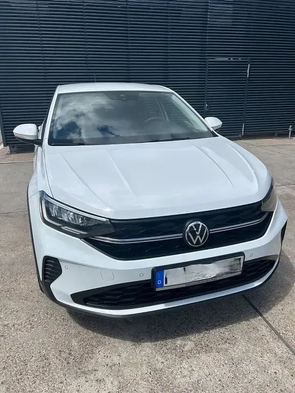 Gebraucht VW Taigo 95 PS (69 kW) 2023 Weiß SUV