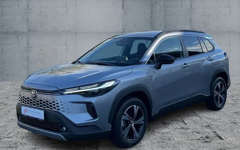 Gebraucht Toyota Corolla Cross Basis 197 PS (144 kW) 2025 Silber SUV