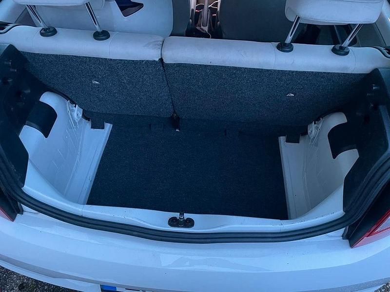 Gebraucht Seat Mii 60 PS (44 kW) 2015 Weiß Kleinwagen