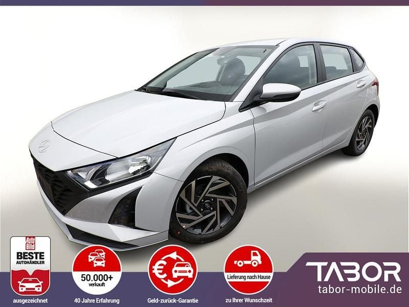 Grau metallic Neu 2025 Hyundai i20 Select Kleinwagen | 19.387 € (Guter Preis) - Bild 1/4