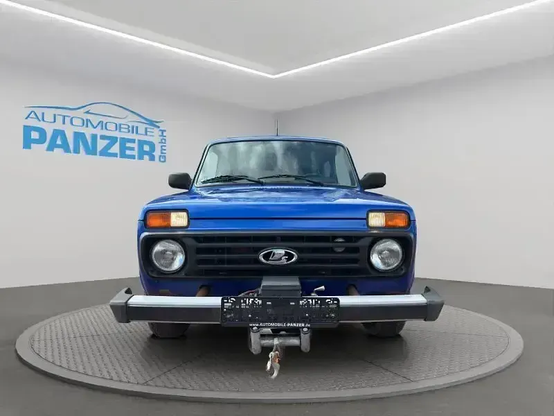 Gebraucht Lada Taiga 83 PS (61 kW) 2019 Blau SUV