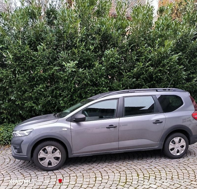 Gebraucht Dacia Jogger Essentiel 2024 Grau Van / Kleinbus