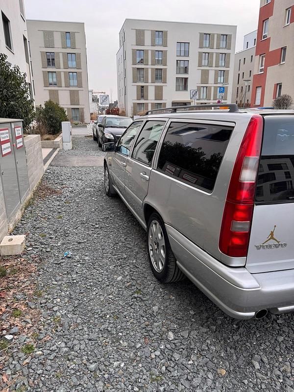 Gebraucht Volvo V70 144 PS (105 kW) 1998 Silber Kombi