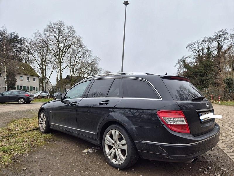 Gebraucht Mercedes C250 Avantgarde 204 PS (150 kW) 2009 Schwarz Kombi