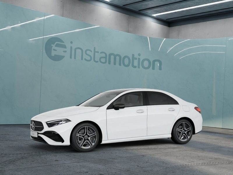 Gebraucht Mercedes A220 190 PS (139 kW) 2024 Weiß Limousine