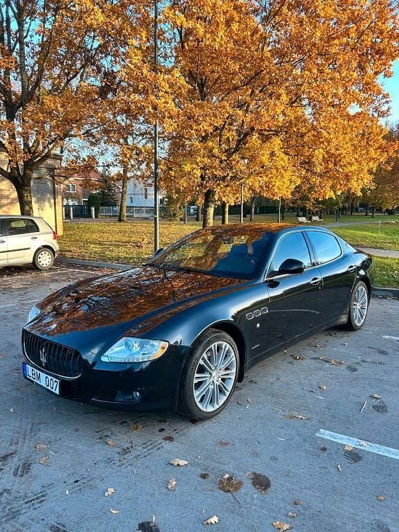 Schwarz Gebraucht 2010 Maserati Quattroporte Limousine | 16.700 € (Superpreis) - Bild 1/4