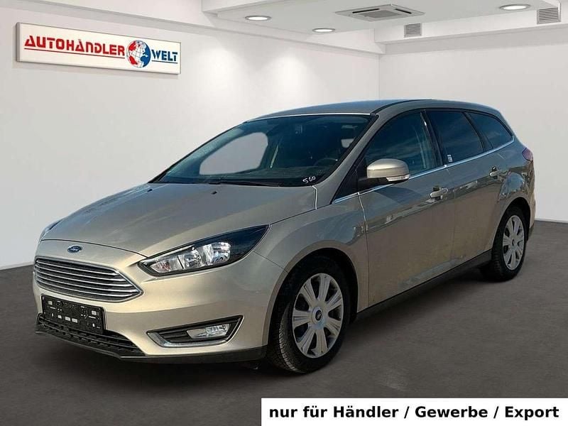 Gebraucht Ford Focus Titanium 125 PS (91 kW) 2016 Silber Kombi