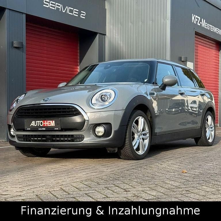 Grau Gebraucht 2019 Mini One Clubman Chili Kombi | 14.400 € (Guter Preis) - Bild 1/4