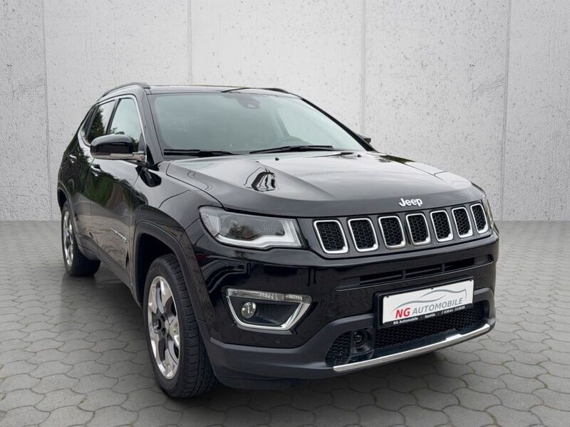 Schwarz Gebraucht 2017 Jeep Compass Limited SUV | 17.990 € (Fairer Preis) - Bild 1/4