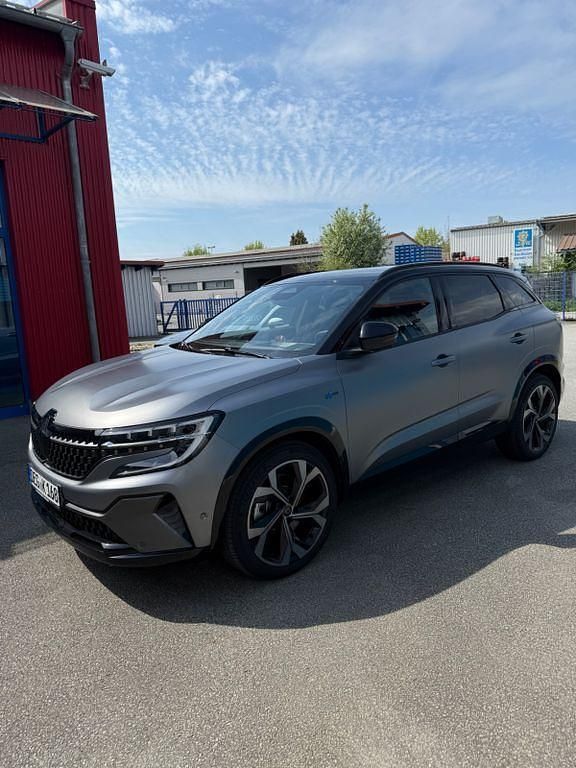 Usado Renault Austral Iconic 200 CV (147 kW) 2025 Gris SUV