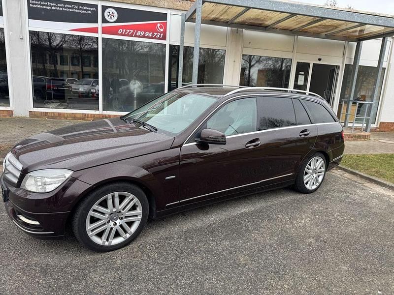 Gebraucht Mercedes C220 170 PS (125 kW) 2010 Braun Kombi
