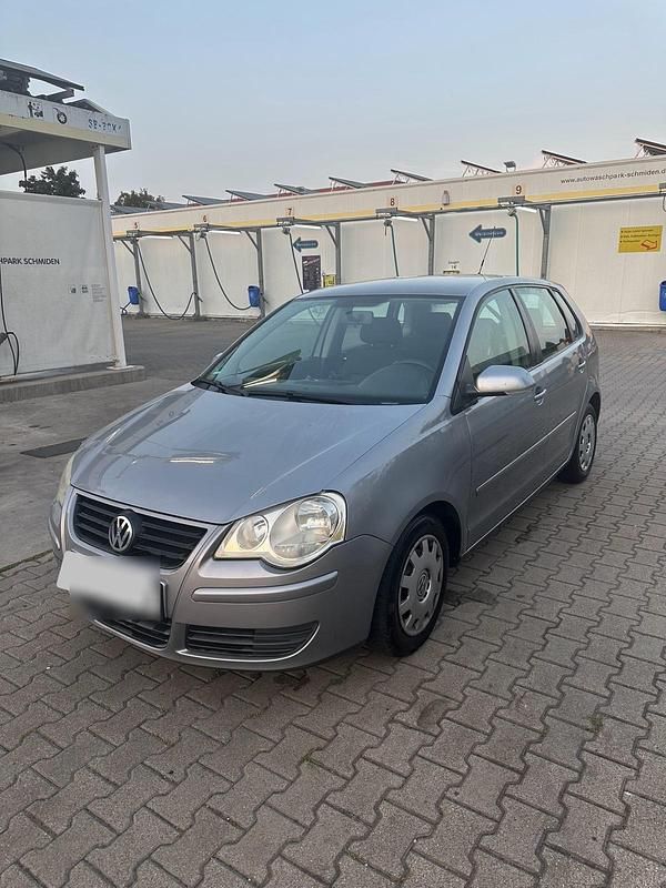Silber Gebraucht 2006 VW Polo Comfortline Kleinwagen | 2.150 € (Fairer Preis) - Bild 1/4