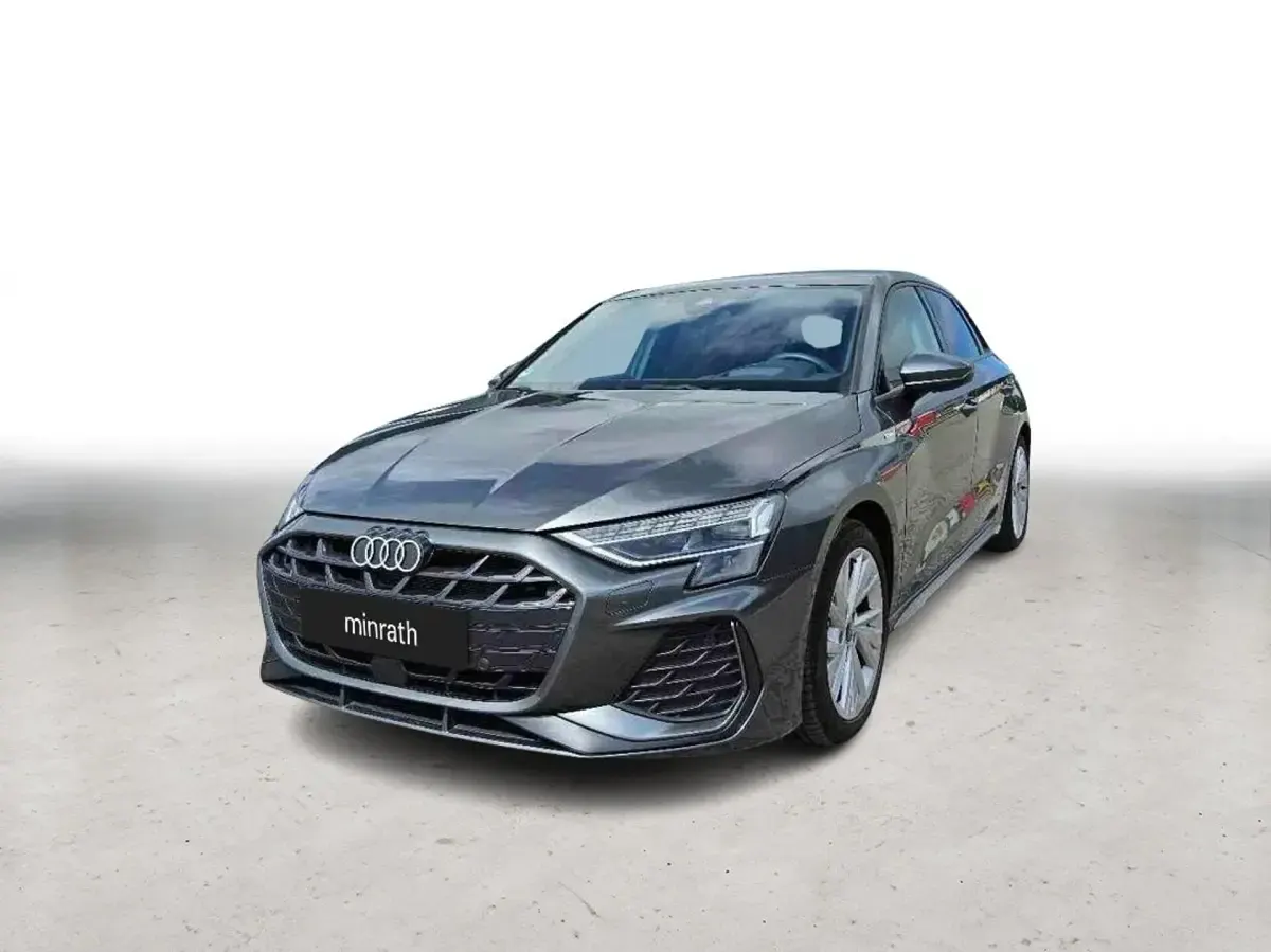Gebraucht Audi A3 S-Line 150 PS (110 kW) 2025 Daytonagrau perleffekt Limousine