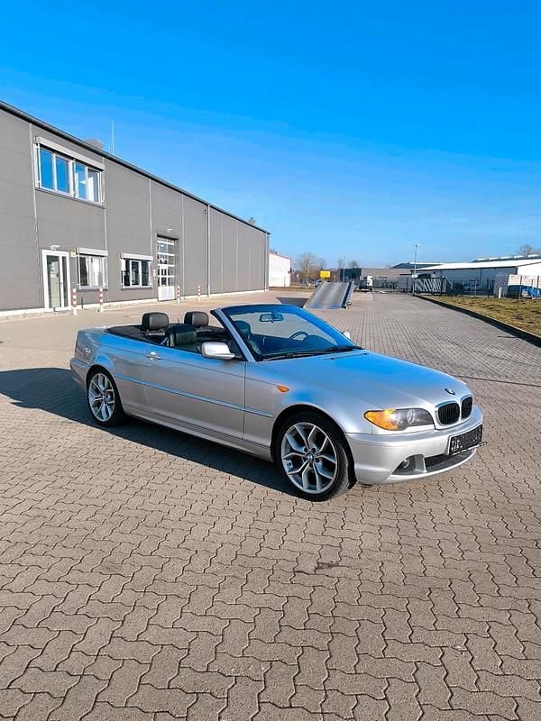 Gebraucht BMW 318 Cabriolet 116 PS (85 kW) 2004 Silber Cabrio