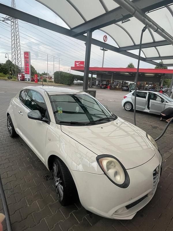 Weiß Gebraucht 2008 Alfa Romeo MiTo Kleinwagen | 2.800 € (Fairer Preis) - Bild 1/4