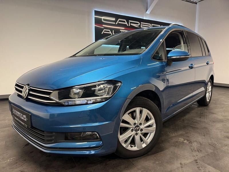Blau Gebraucht 2021 VW Touran Comfortline Van / Kleinbus | 23.250 € (Guter Preis) - Bild 1/4