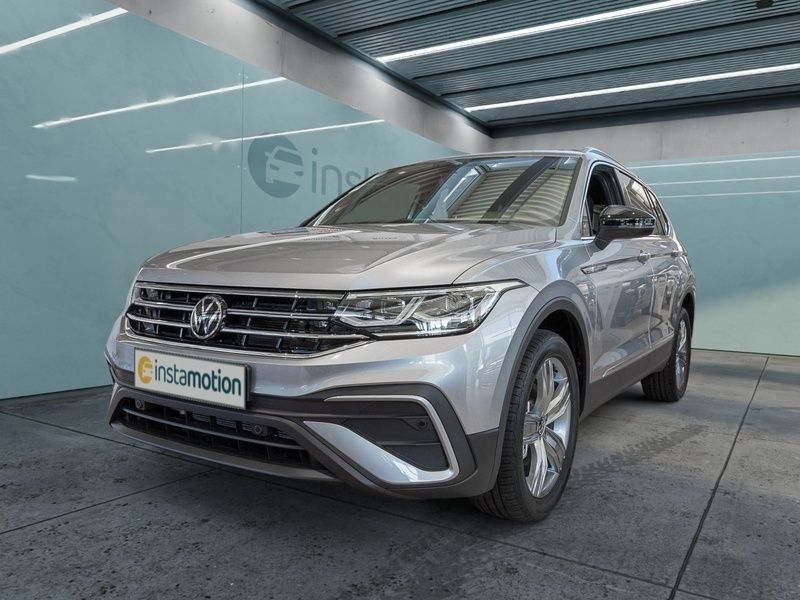 Gebraucht VW Tiguan Move 150 PS (110 kW) 2023 Silber SUV