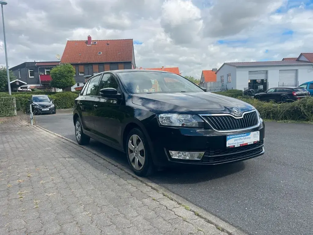 Gebraucht Skoda Rapid Ambition 90 PS (66 kW) 2015 Schwarz Kleinwagen