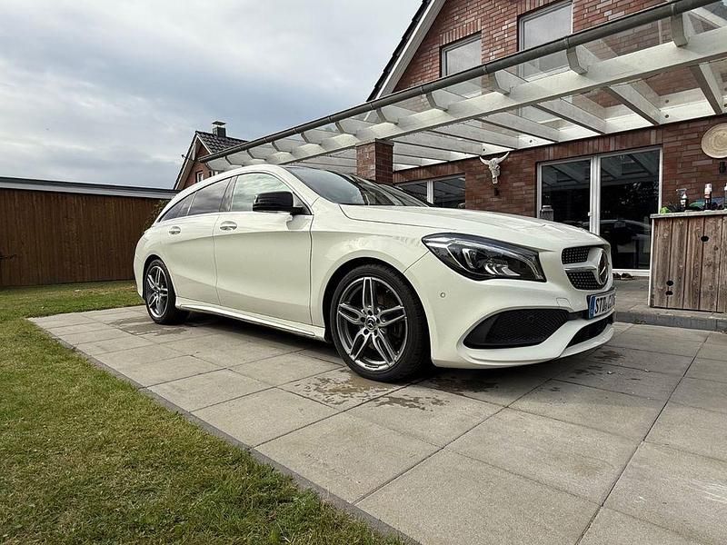 Weiß Gebraucht 2018 Mercedes CLA220 Shooting Brake AMG line Kombi | 19.999 € (Fairer Preis) - Bild 1/4