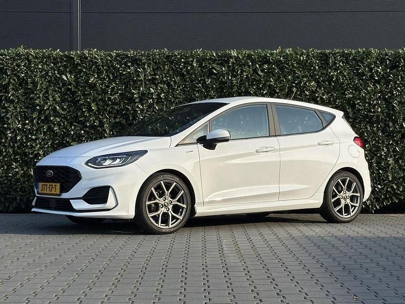Gebraucht Ford Fiesta ST-Line 155 PS (114 kW) 2022 Weiß Kleinwagen