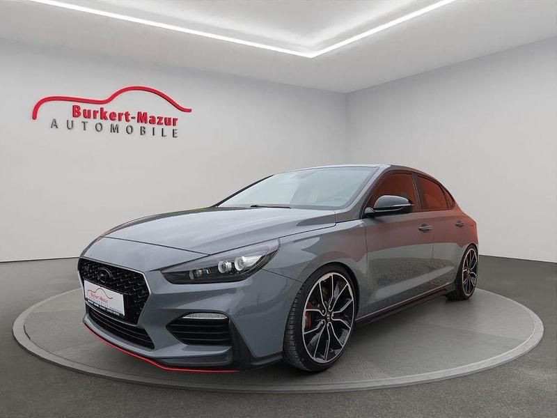 Shadow grey / sol Gebraucht 2019 Hyundai i30 N Performance Limousine | 22.985 € (Etwas zu teuer) - Bild 1/4