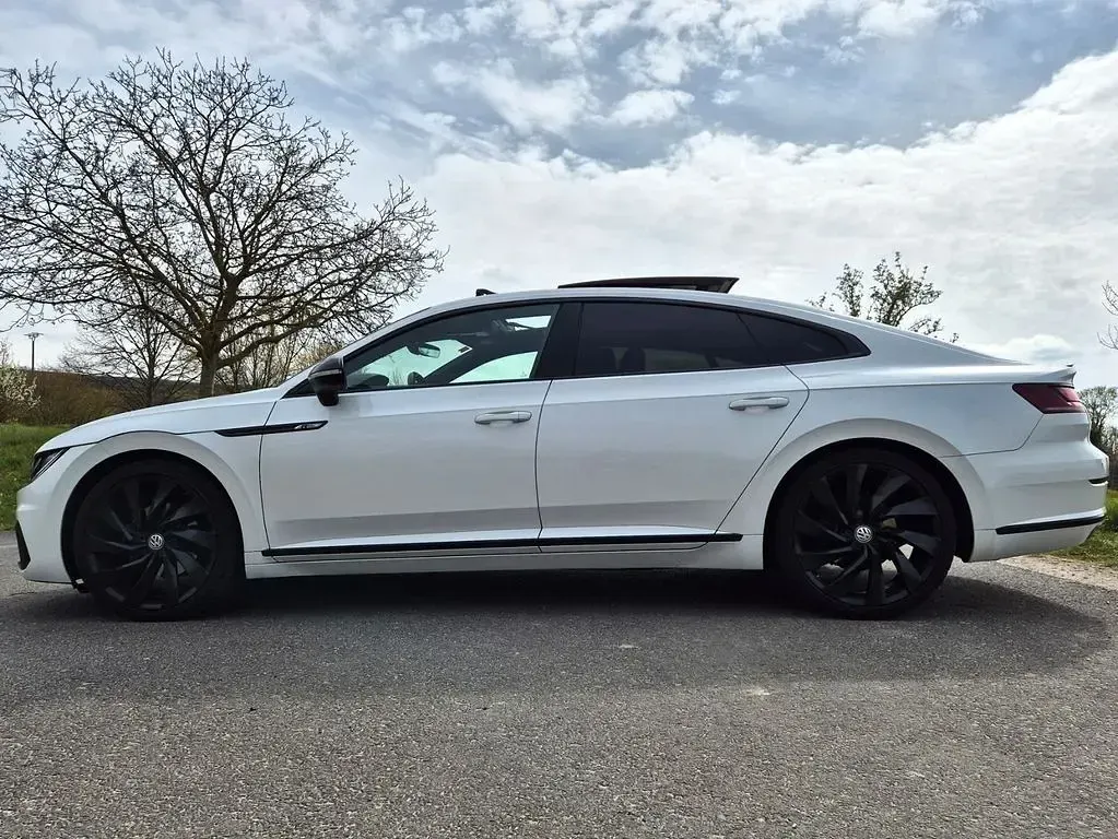 Gebraucht VW Arteon R-line 190 PS (139 kW) 2018 Weiß Kleinwagen