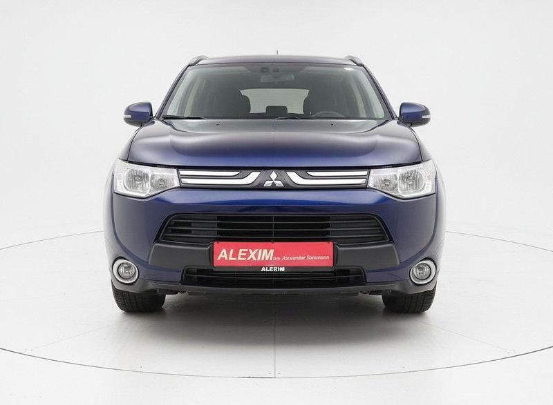 Gebraucht Mitsubishi Outlander Invite 150 PS (110 kW) 2014 Blau SUV