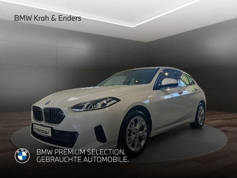 Weiss Gebraucht 2025 BMW 120 Efficient Dynamics Kleinwagen | 32.777 € (Superpreis) - Bild 1/4