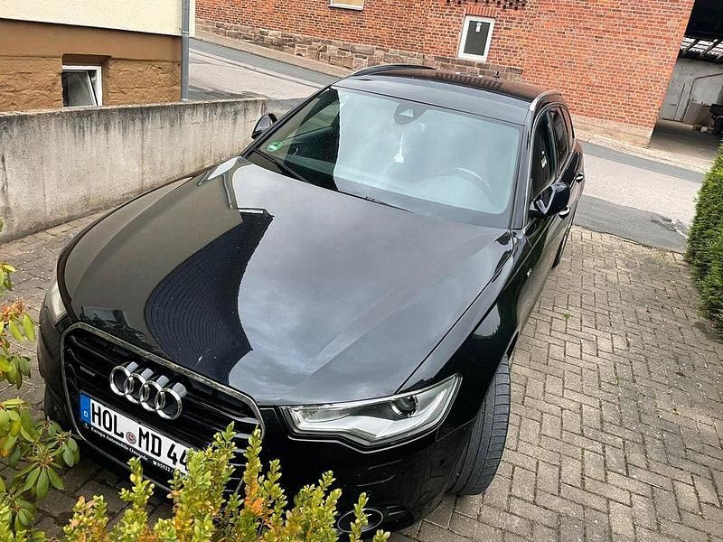 Schwarz Gebraucht 2012 Audi A6 S-Line Kombi | 14.850 € (Fairer Preis) - Bild 1/4