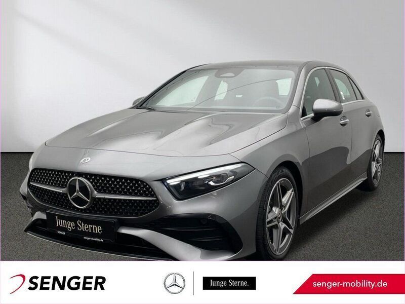 Grau Gebraucht 2024 Mercedes A200 AMG Kleinwagen | 35.879 € (Fairer Preis) - Bild 1/4