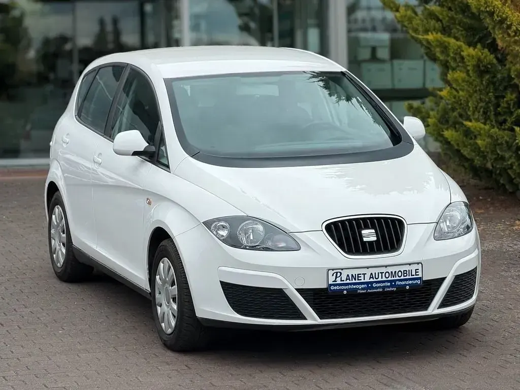 Używany Seat Altea Reference 86 KM (63 kW) 2010 Biały Minivan