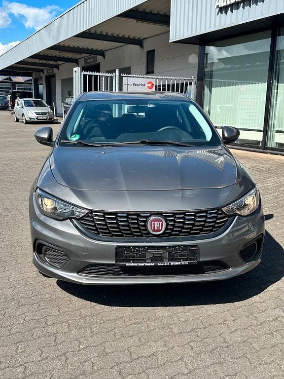 Gebraucht Fiat Tipo Easy 120 PS (88 kW) 2019 Limousine