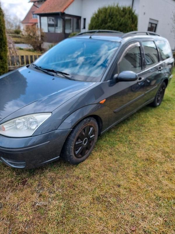 Gebraucht Ford Focus Trend 101 PS (74 kW) 2005 Kombi