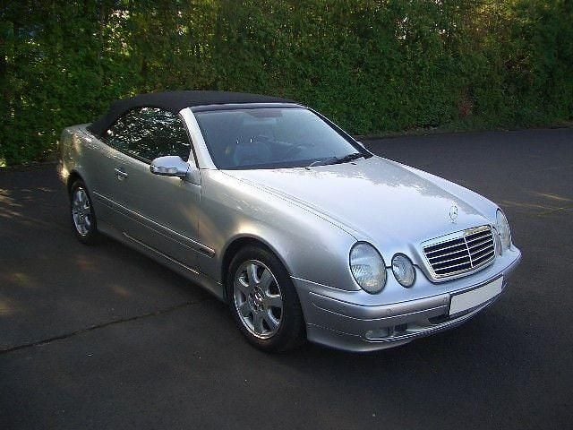Silber Gebraucht 2000 Mercedes CLK200 Avantgarde Cabrio | 6.900 € (Fairer Preis) - Bild 1/4