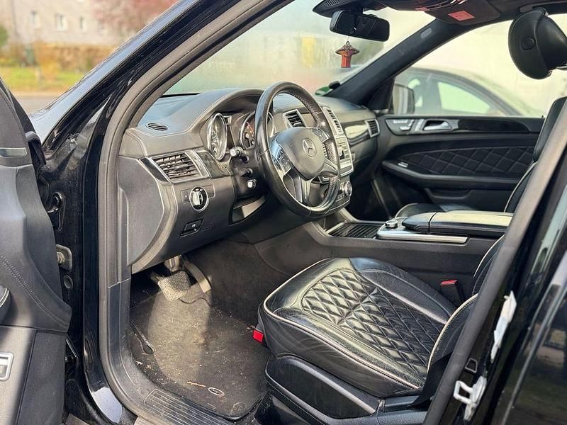 Gebraucht Mercedes ML350 258 PS (189 kW) 2014 Schwarz SUV
