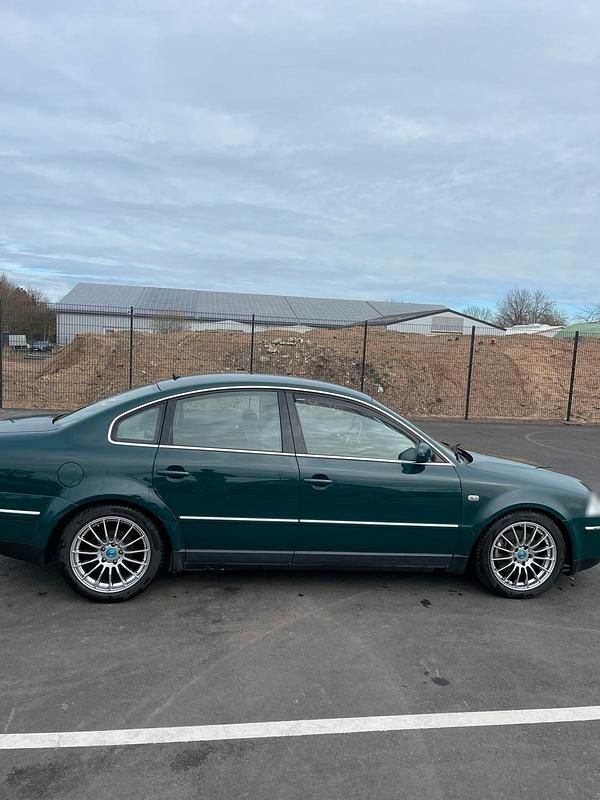 Gebraucht VW Passat 163 PS (119 kW) 2003 Grün Limousine