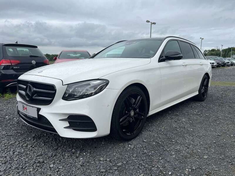 Polarweiss unilack Gebraucht 2016 Mercedes E220 AMG Kombi | 20.850 € (Guter Preis) - Bild 1/4