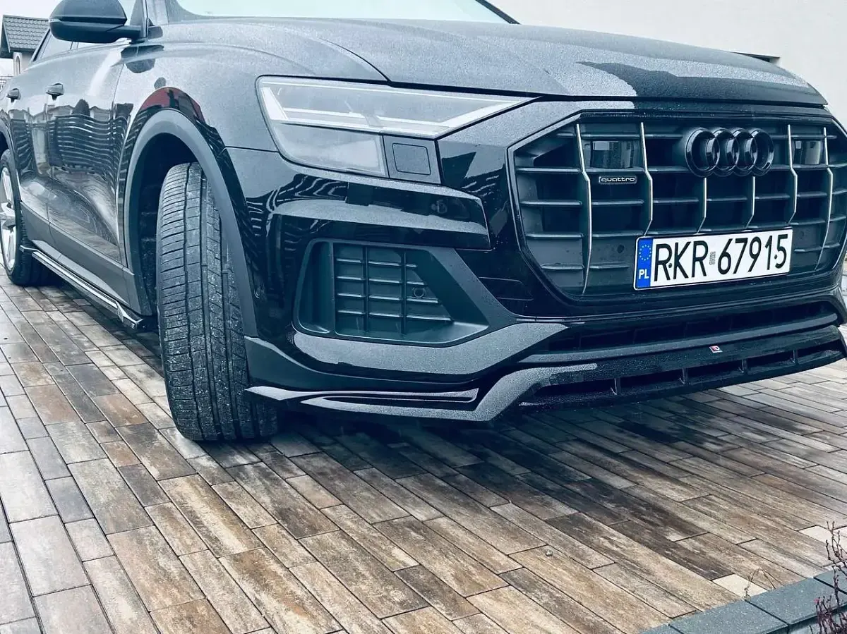Gebraucht Audi Q8 231 PS (169 kW) 2023 Schwarz SUV
